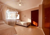 Chalet independiente con terreno en venta en la España, Arona, ref: TR393256 foto