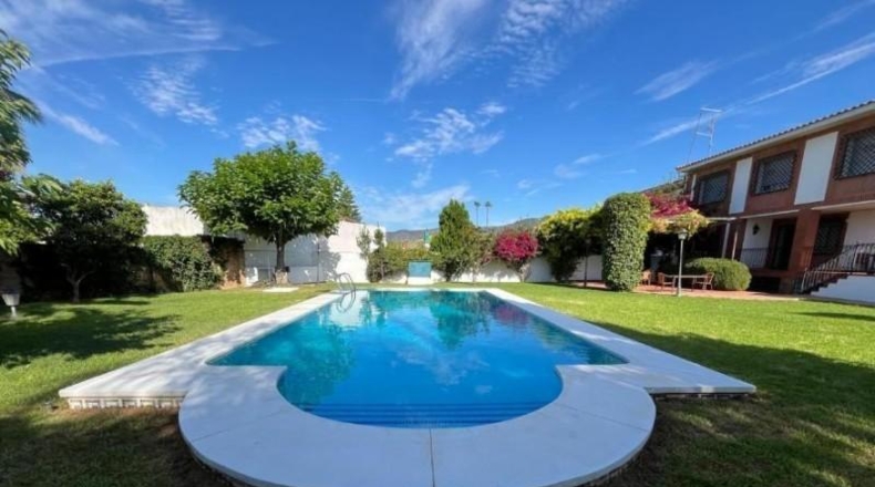 Cordova - Córdoba - 1100m2