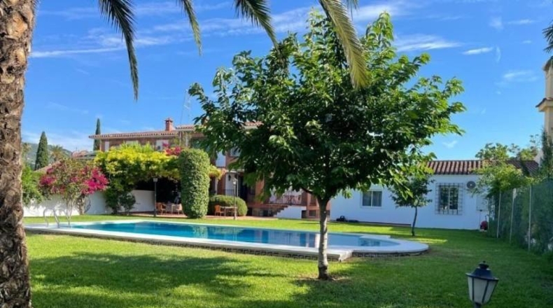 Cordova - Córdoba - 1100m2