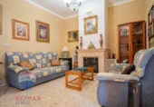 Chalet independiente con terreno en venta en la España, Rincón de la Victoria, ref: TR240966 foto