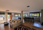 Chalet independiente con terreno en venta en la España, Torrelles de Llobregat, ref: TR315976 foto