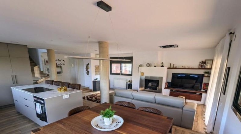 Barcelona - Torrelles de Llobregat - 1300m2