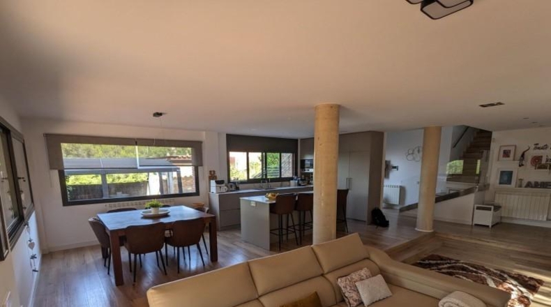 Barcelona - Torrelles de Llobregat - 1300m2