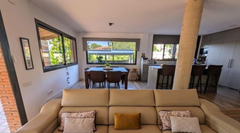 Barcelona - Torrelles de Llobregat - 1300m2