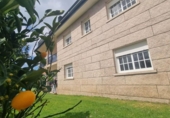 Chalet independiente con terreno en venta en la España, Sangenjo, ref: TR315270 foto