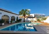 Chalet independiente con terreno en venta en la España, Calpe, ref: TR226268 foto
