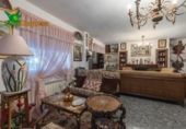 Отдельно стоящий дом с участком на продажу в городе Alfacar Фото