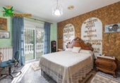 Отдельно стоящий дом с участком на продажу в городе Alfacar Фото