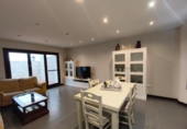Отдельно стоящий дом с участком на продажу в городе Фуэнхирола Фото