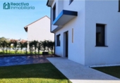 Chalet independiente con terreno en venta en la España, Baiona, ref: TR153150 foto