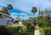 Chalet independiente con terreno en venta en la España, Chiclana de la Frontera, ref: TR236071 foto