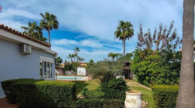 Cadiz - Chiclana de la Frontera - 1040m2
