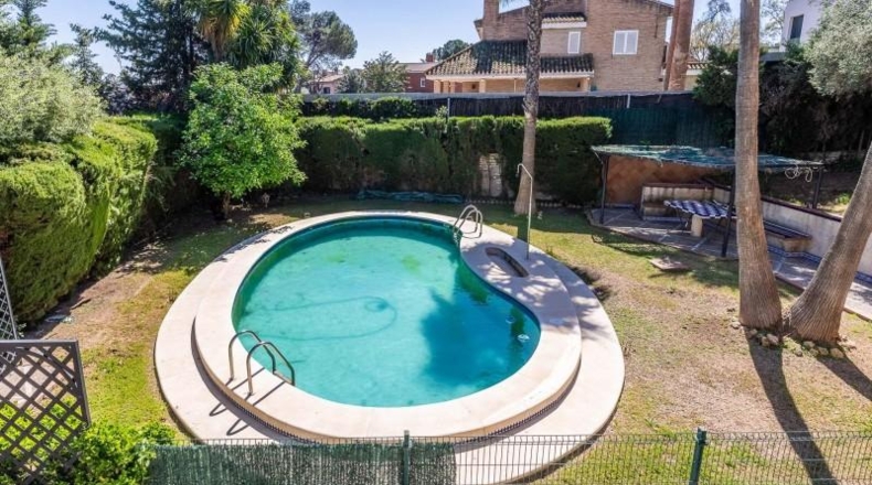Sevilla - Gelves - 1213m2