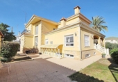 Chalet independiente con terreno en venta en la España, Elche, ref: TR389893 foto