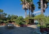 Chalet independiente con terreno en venta en la España, Estepona, ref: TR381358 foto