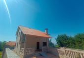 Chalet independiente con terreno en venta en la España, Sangenjo, ref: TR316586 foto