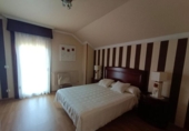 Chalet independiente con terreno en venta en la España, Sangenjo, ref: TR316586 foto