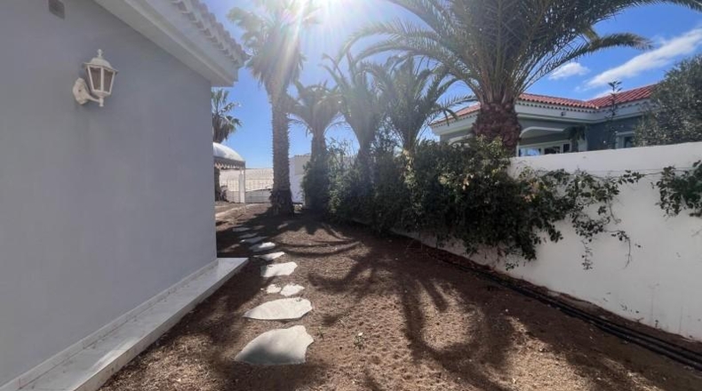 Las Palmas - San Bartolomé de Tirajana - 2400m2