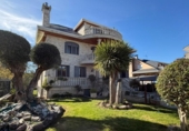 Chalet independiente con terreno en venta en la España, Cacabelos, ref: TR405006 foto