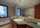 Chalet independiente con terreno en venta en la España, Cacabelos, ref: TR405006 foto