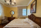 Chalet independiente con terreno en venta en la España, Cacabelos, ref: TR405006 foto