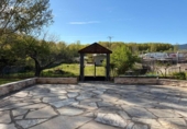 Chalet independiente con terreno en venta en la España, Cacabelos, ref: TR405006 foto