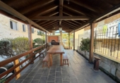 Chalet independiente con terreno en venta en la España, Cacabelos, ref: TR405006 foto