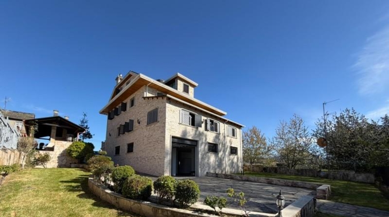 León - Cacabelos - 2505m2