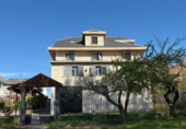 Chalet independiente con terreno en venta en la España, Cacabelos, ref: TR405006 foto