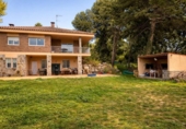 Chalet independiente con terreno en venta en la España, Sabadell, ref: TR396292 foto