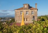 Xalet independent amb terreny en venda a la España, Vigo, ref.: TR358370 foto