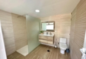 Chalet independiente con terreno en venta en la España, Alicante, ref: TR402286 foto