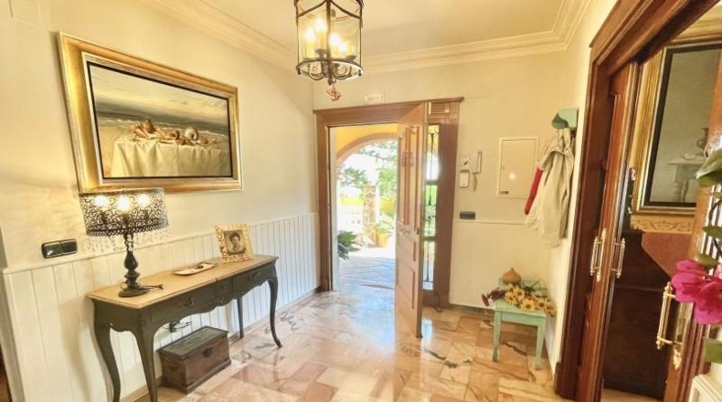 Málaga - Алаурин-де-ла-Торре - 2210m2