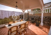 Chalet independiente con terreno en venta en la España, Candelaria, ref: TR389263 foto
