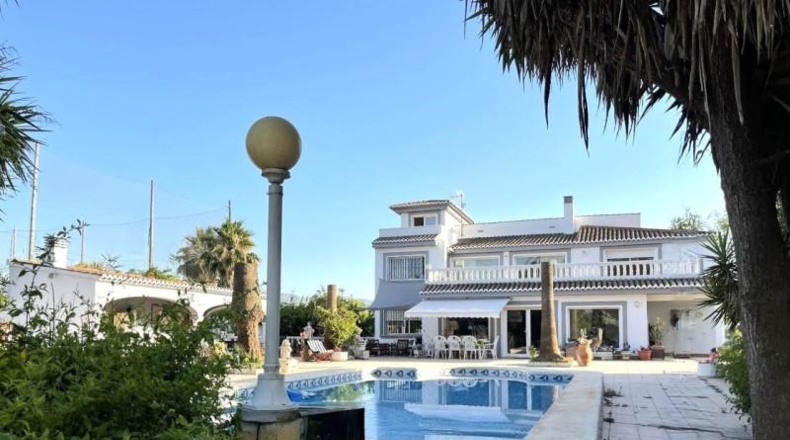 Badajoz - Oliva de Mérida - 6790m2