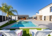 Chalet independiente con terreno en venta en la España, Catral, ref: TR240186 foto
