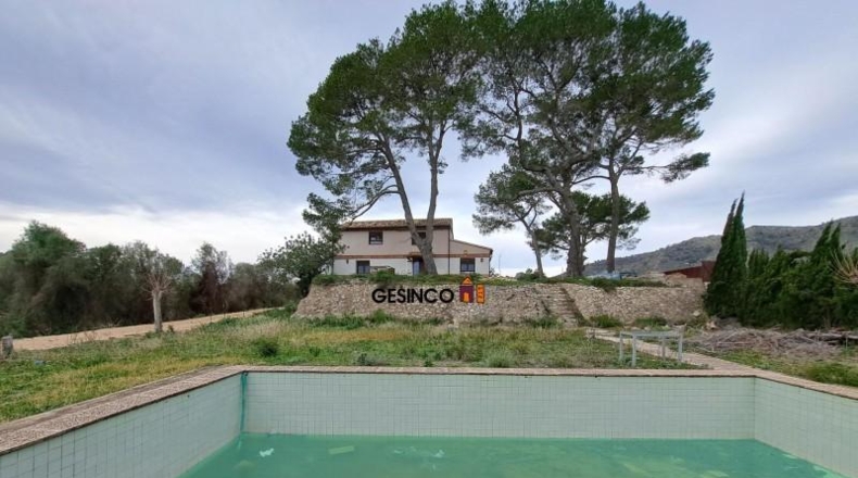 Валенсия - Xàtiva - 56250m2