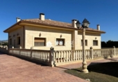 Chalet independiente con terreno en venta en la España, Aspe, ref: TR398835 foto