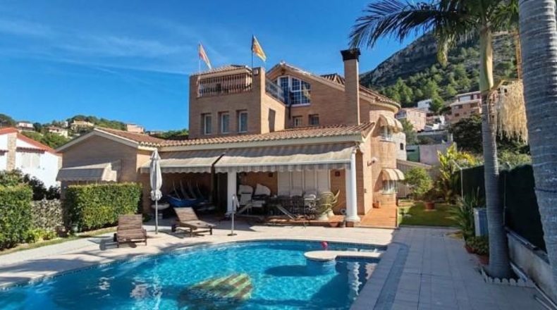 Valencia - Кульера - 740m2