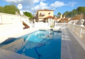 Chalet independiente con terreno en venta en la España, Villajoyosa, ref: TR399932 foto