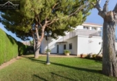 Chalet independiente con terreno en venta en la España, Gandia, ref: TR386957 foto