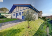 Chalet independiente con terreno en venta en la España, Gorliz, ref: TR401877 foto