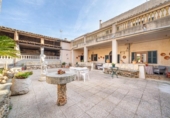 Chalet independiente con terreno en venta en la España, Inca, ref: TR376652 foto