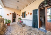 Chalet independiente con terreno en venta en la España, Inca, ref: TR376652 foto