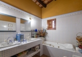 Casa de campo con terreno en venta en la España, Maçanet de la Selva, ref: TR345029 foto