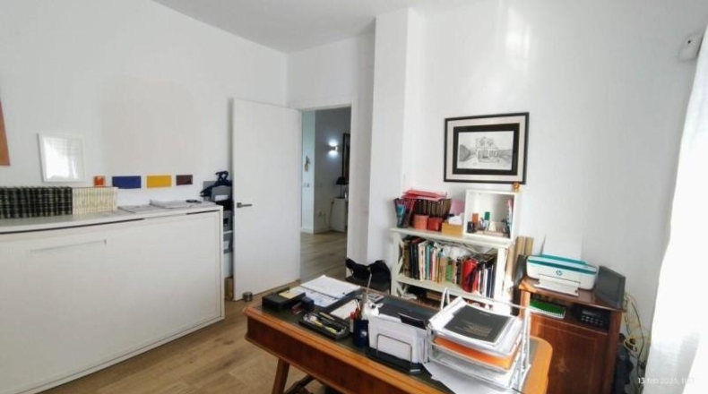 Sevilla - Паломарес-дель-Рио - 2427m2