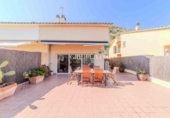 Casa de pueblo en venta en la España, Sitges, ref: TR402790 foto