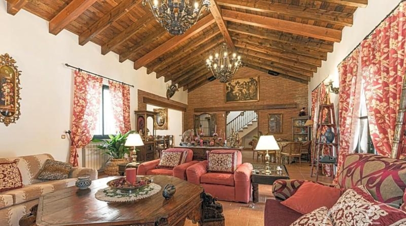 Málaga - Archidona - 75000m2