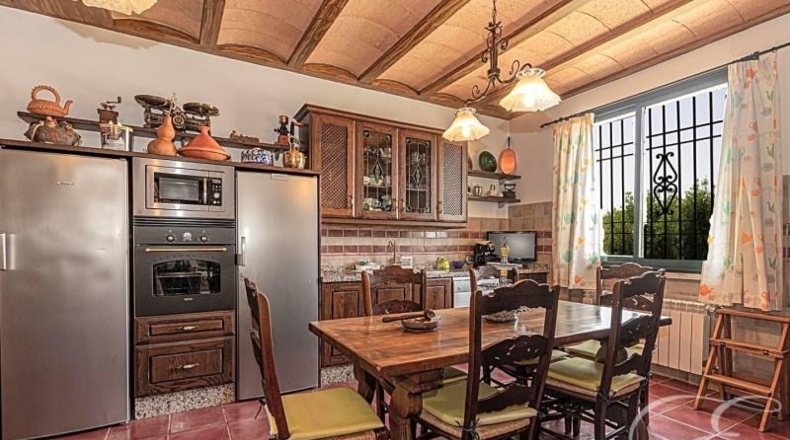 Málaga - Archidona - 75000m2