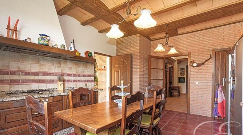 Málaga - Archidona - 75000m2